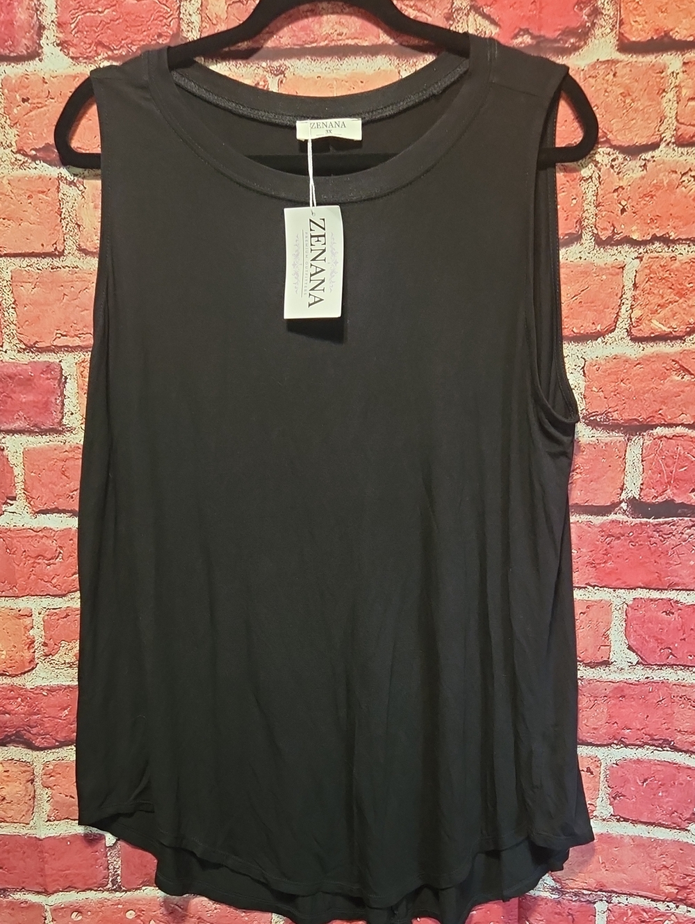 Zenana Outfitters Black Relaxed Tank Top